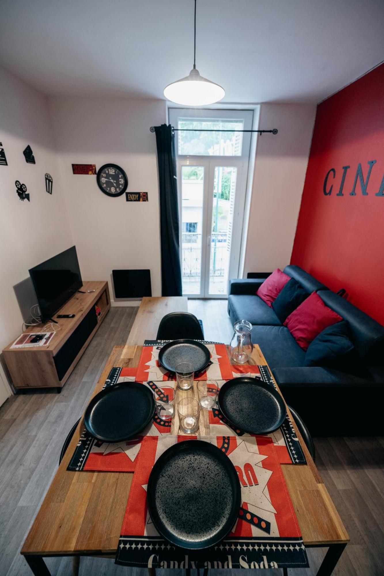 Le Sejour Cine-Proche Du Centre-Wifi-Parking Apartamento Lourdes Quarto foto