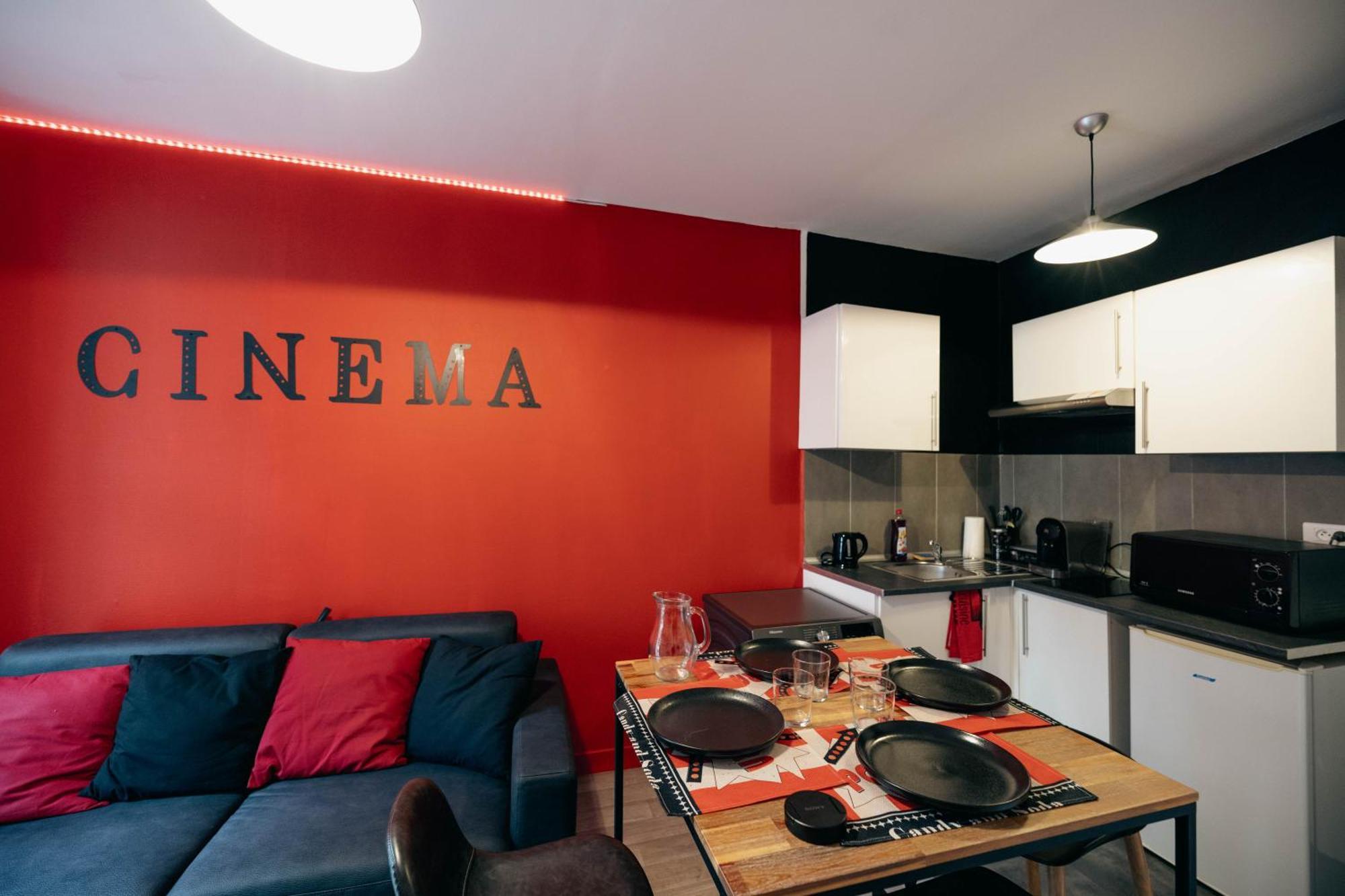Le Sejour Cine-Proche Du Centre-Wifi-Parking Apartamento Lourdes Exterior foto